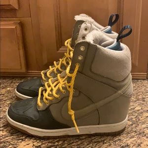 Nike Women’s Dunk Sky Hi Sneaker Boot